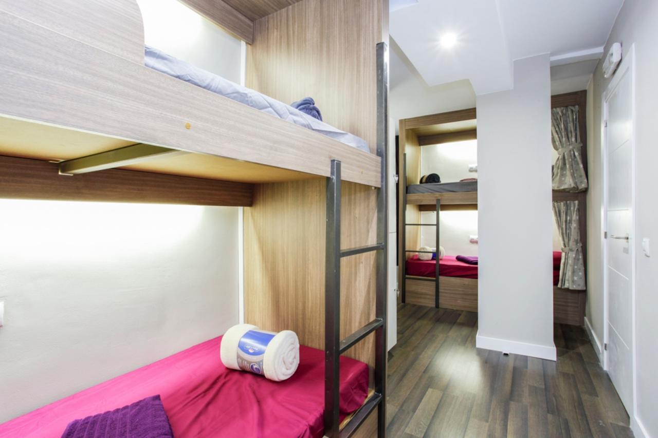 Barcelona & You Hostel Sagrada Familia المظهر الخارجي الصورة