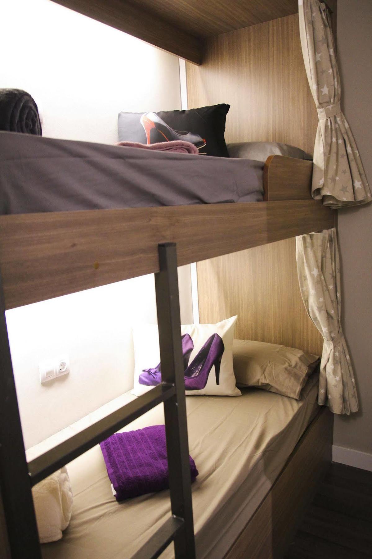 Barcelona & You Hostel Sagrada Familia المظهر الخارجي الصورة