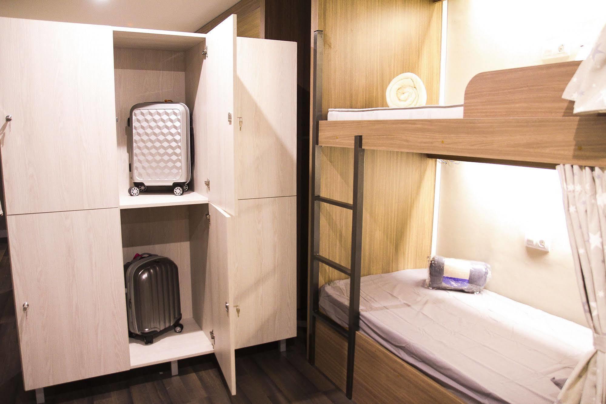 Barcelona & You Hostel Sagrada Familia المظهر الخارجي الصورة
