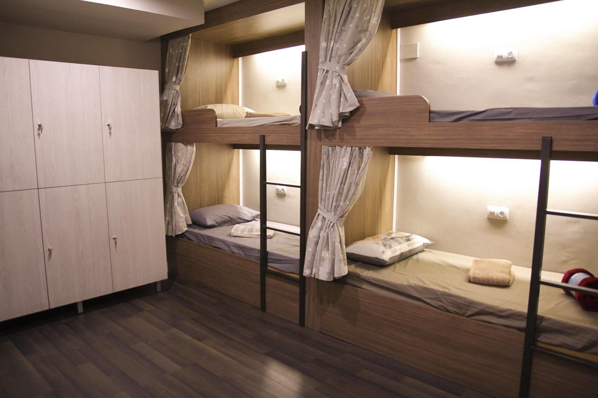 Barcelona & You Hostel Sagrada Familia المظهر الخارجي الصورة